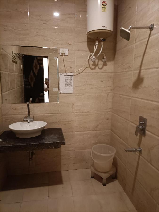Hotel Aerotech Near Igi Airport New Delhi Buitenkant foto