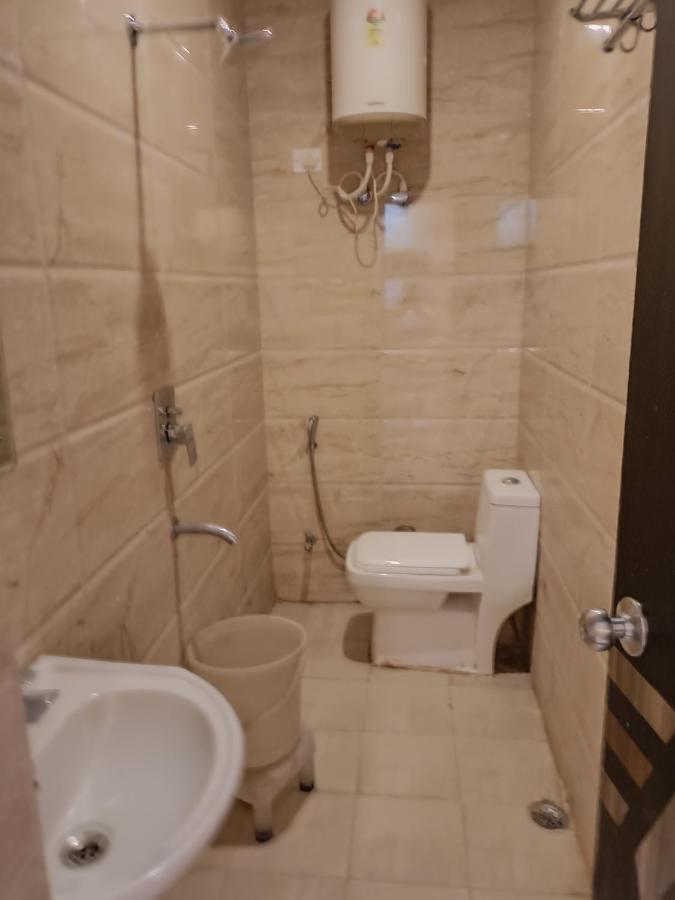Hotel Aerotech Near Igi Airport New Delhi Buitenkant foto