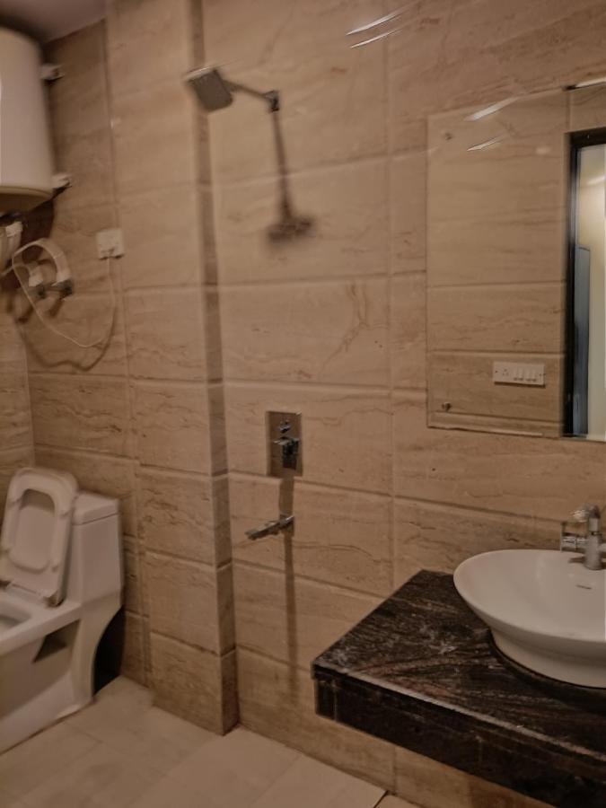 Hotel Aerotech Near Igi Airport New Delhi Buitenkant foto