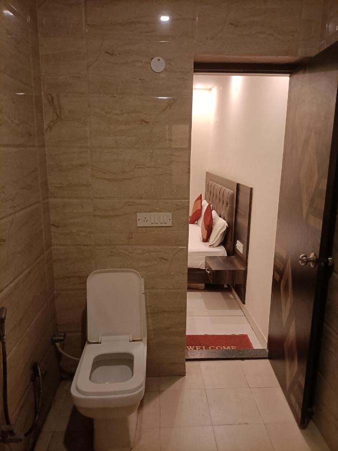 Hotel Aerotech Near Igi Airport New Delhi Buitenkant foto