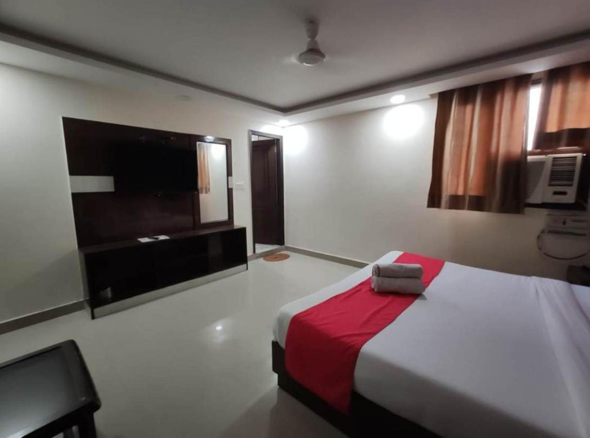 Hotel Aerotech Near Igi Airport New Delhi Buitenkant foto