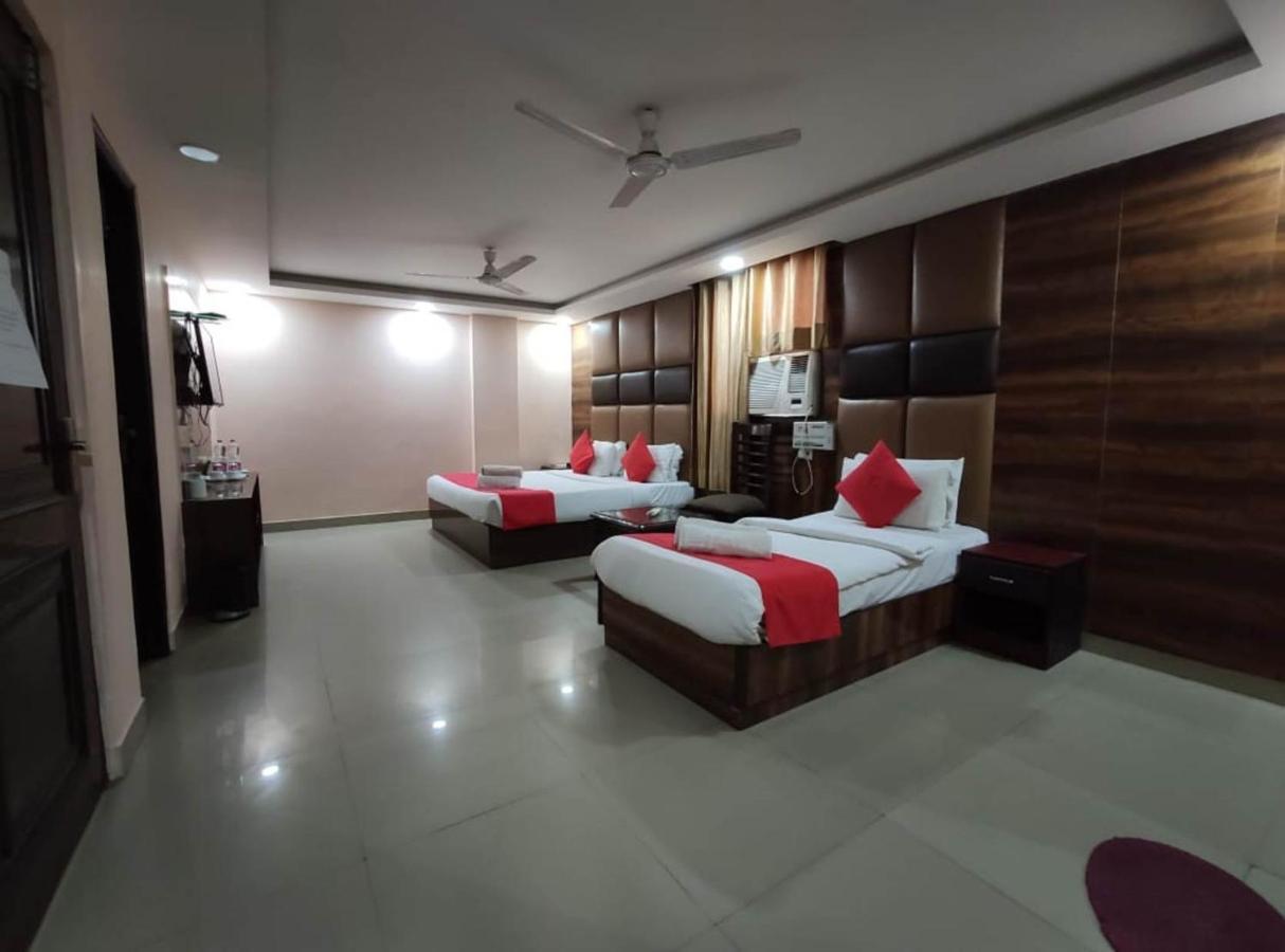 Hotel Aerotech Near Igi Airport New Delhi Buitenkant foto