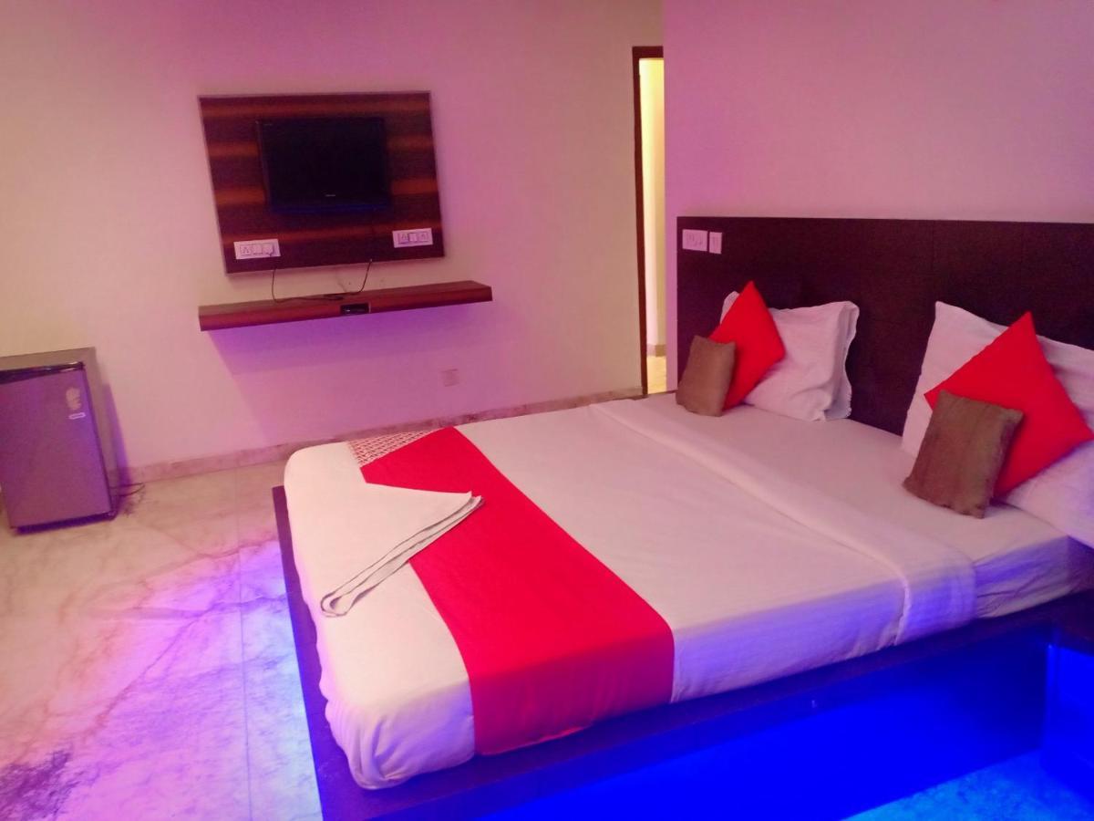 Hotel Aerotech Near Igi Airport New Delhi Buitenkant foto