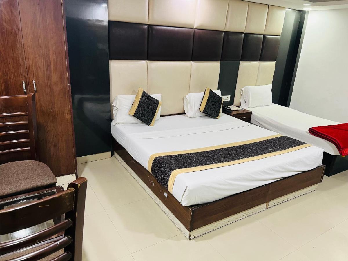 Hotel Aerotech Near Igi Airport New Delhi Buitenkant foto